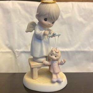 Precious Moments "The Good Lord Will Always Uphold Us" Figurine - 1997